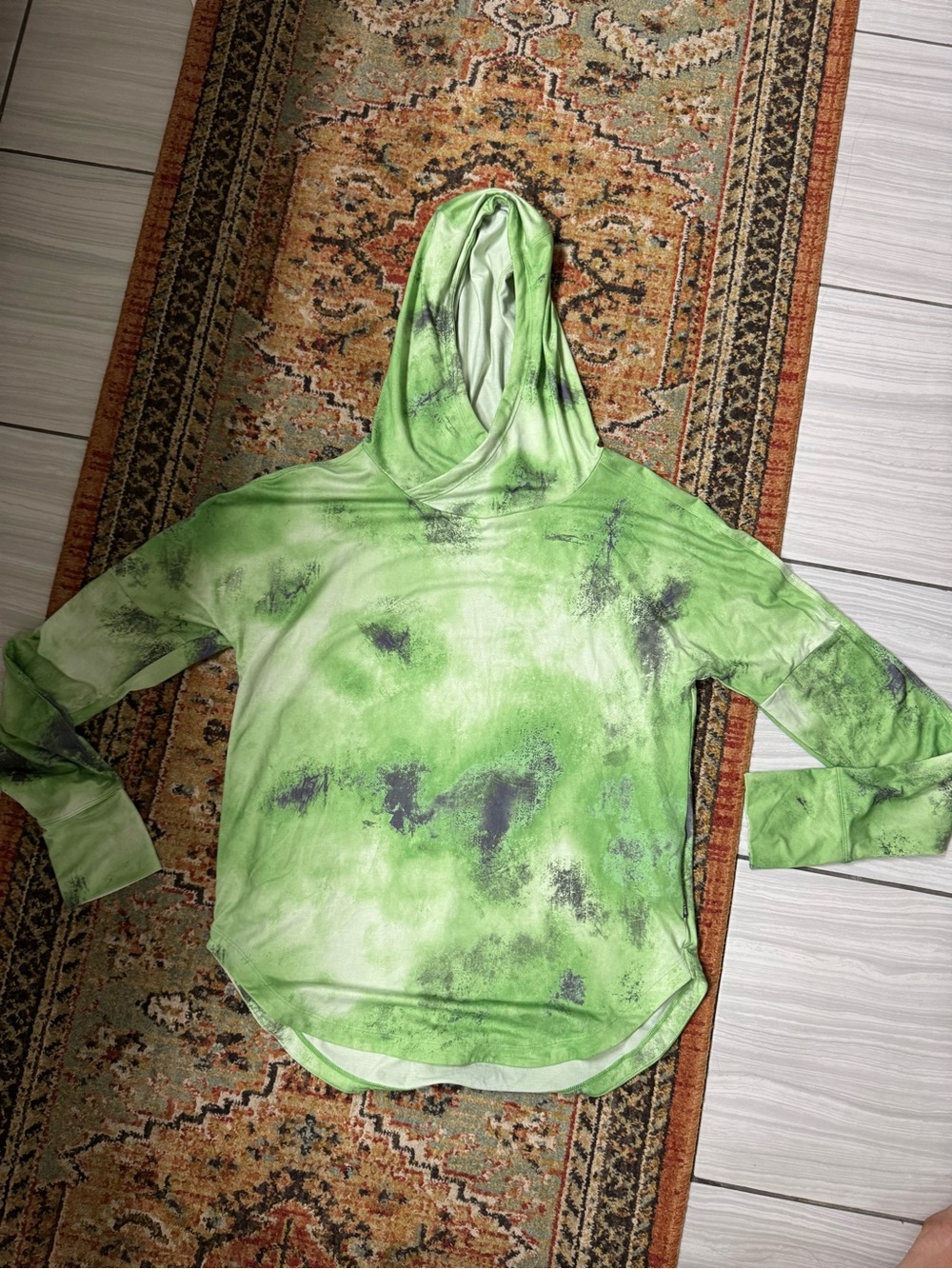 Women’s Lightweight Green Tie-Dye Hoodie